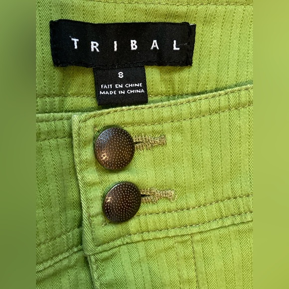 Tribal green capris pants size 8 - Picture 2 of 5